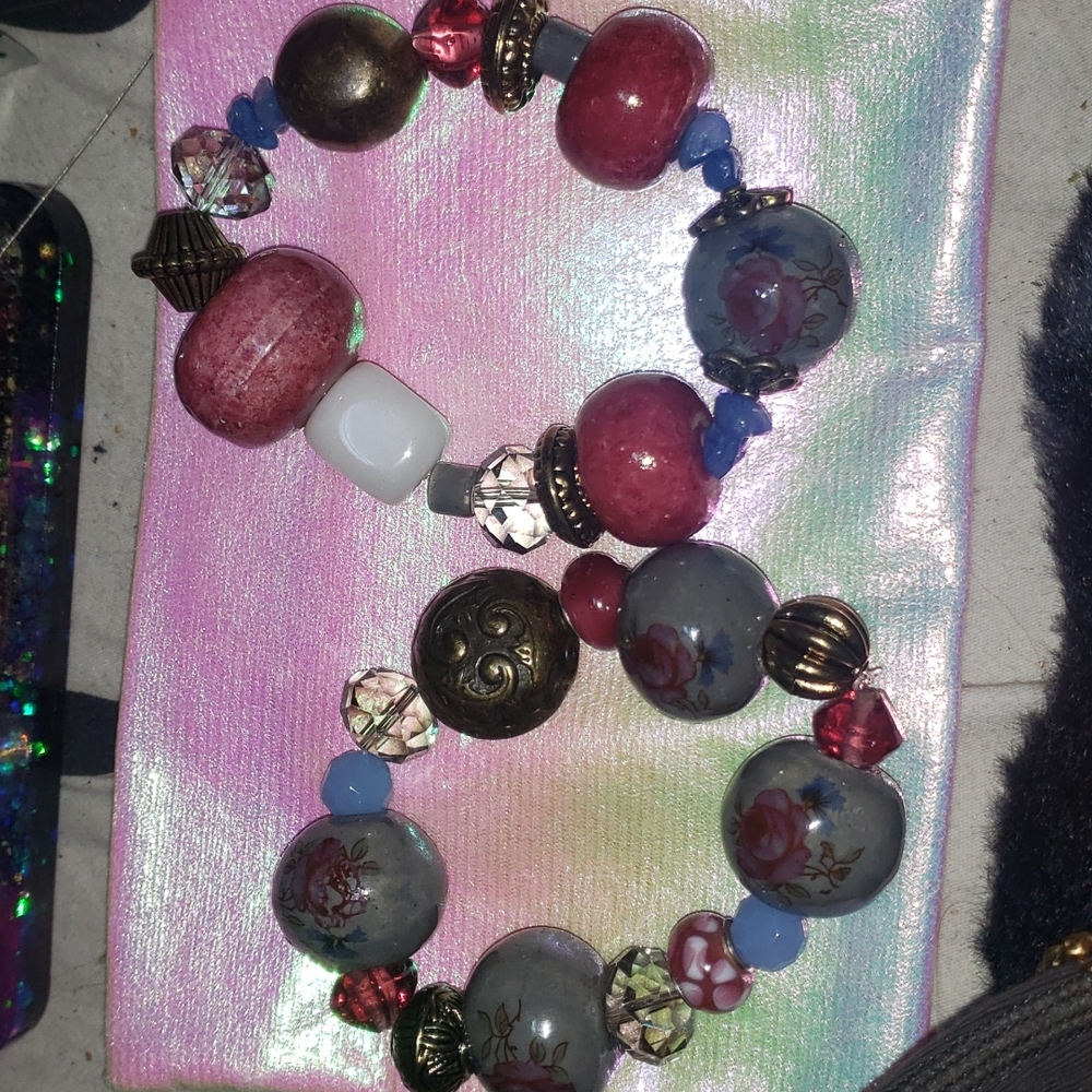 Vintage chunky stretchy bracelets